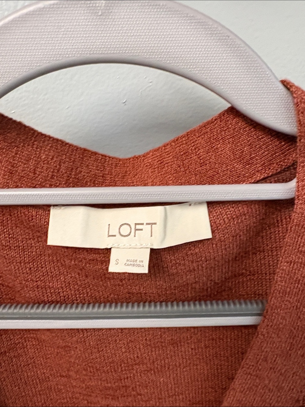 LOFT Rust Orange V-Neck Button Cardigan - Picture 4 of 6